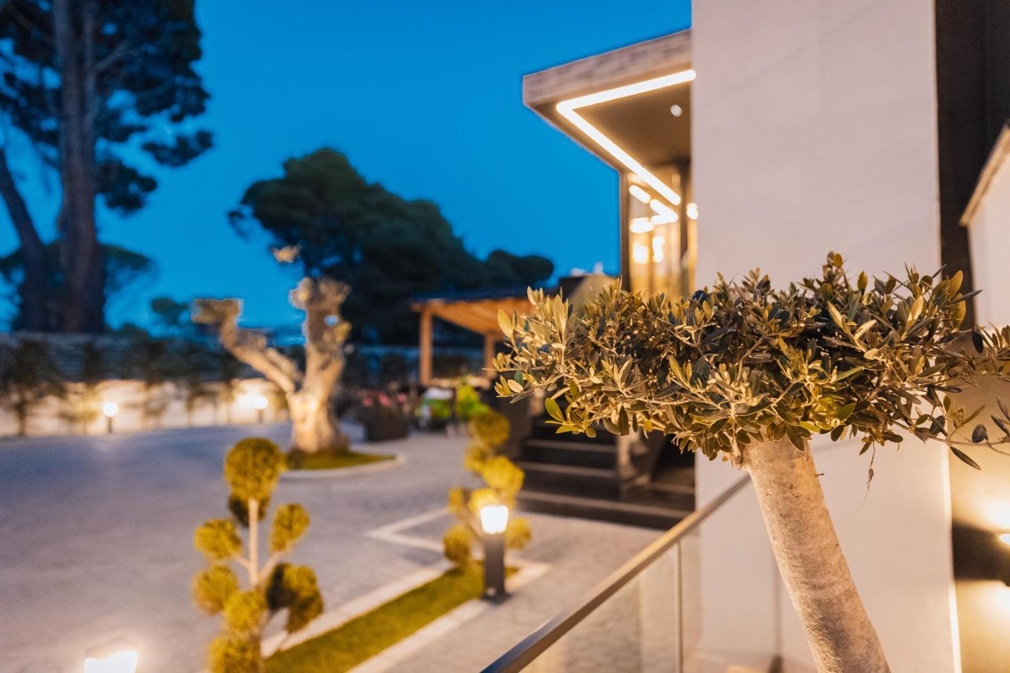 Hotel Beke Vlorë Exteriör bild