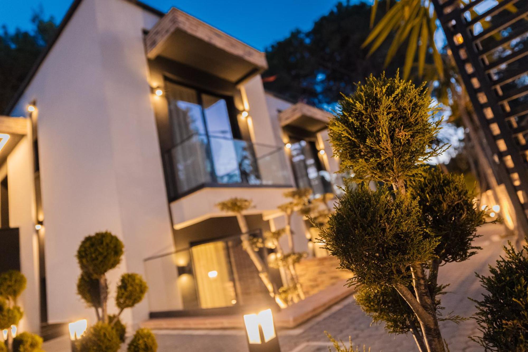 Hotel Beke Vlorë Exteriör bild