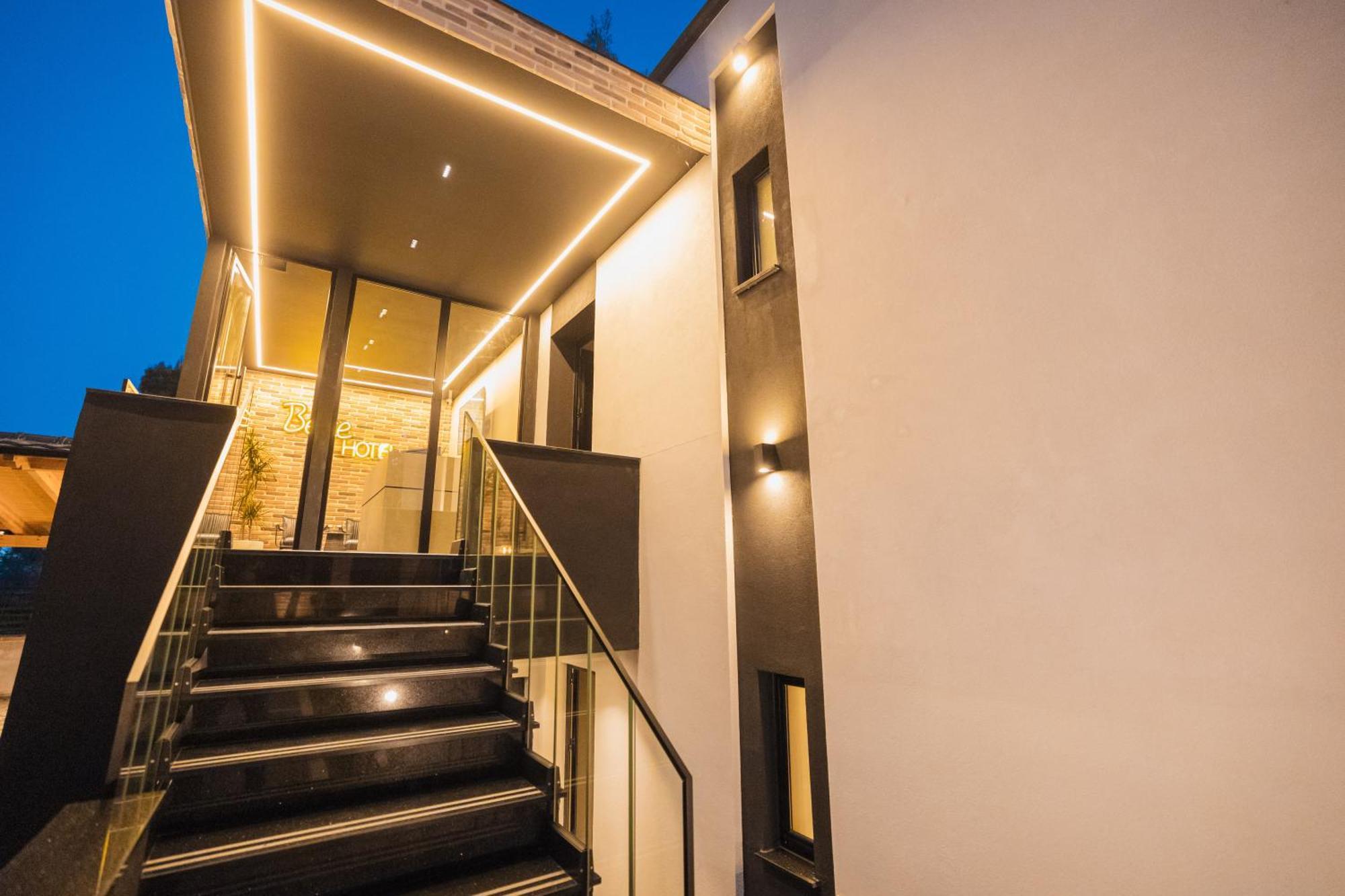 Hotel Beke Vlorë Exteriör bild