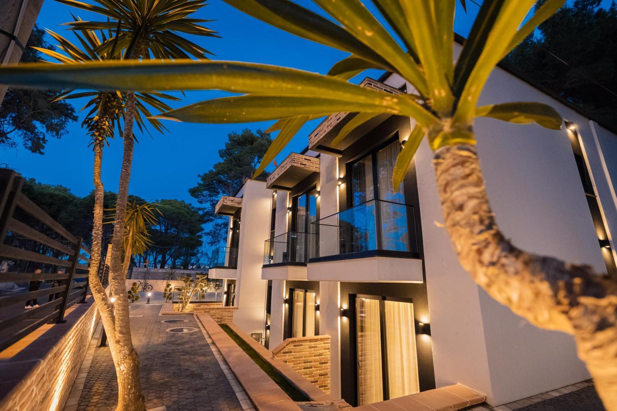 Hotel Beke Vlorë Exteriör bild