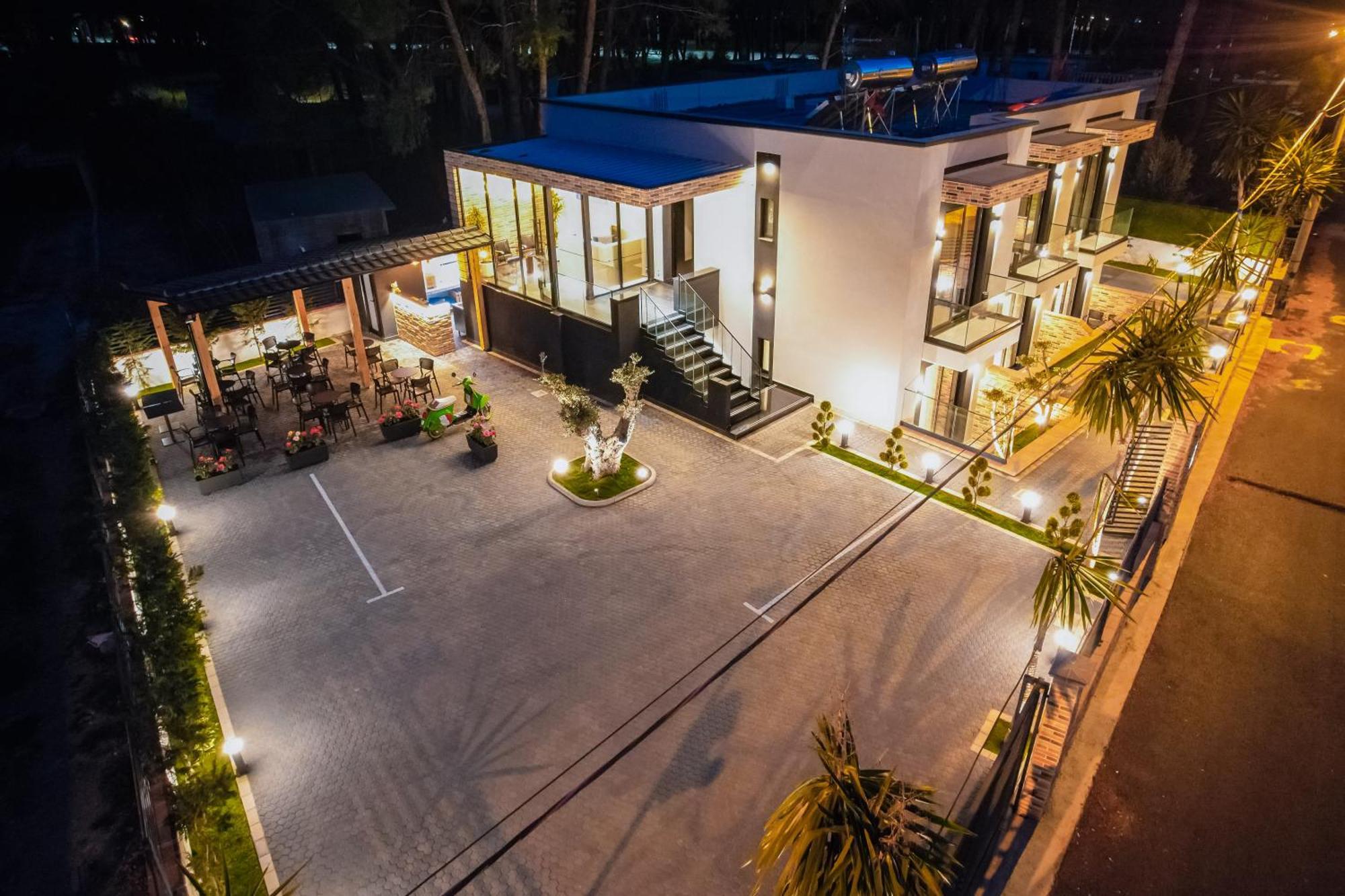 Hotel Beke Vlorë Exteriör bild