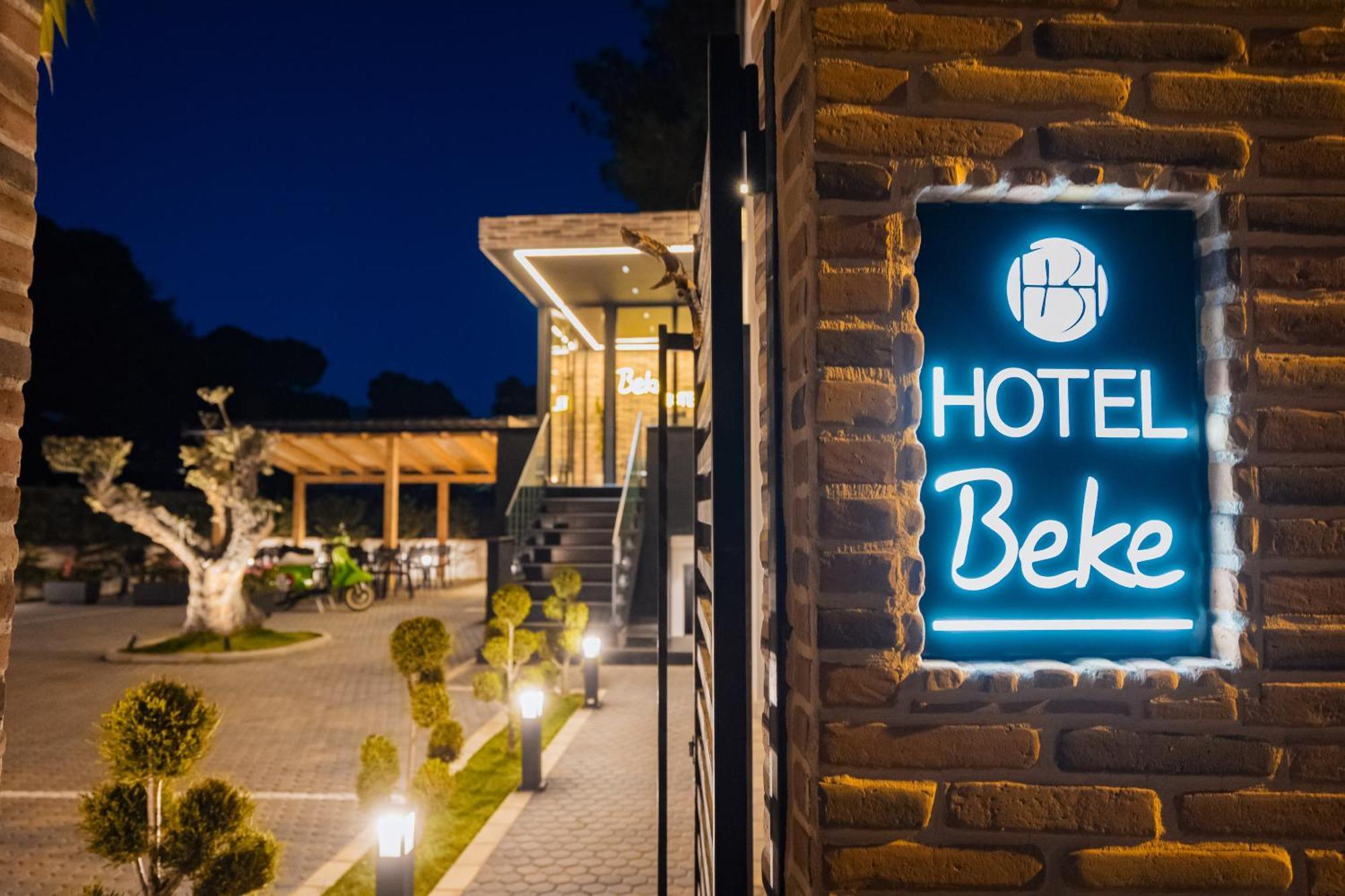 Hotel Beke Vlorë Exteriör bild
